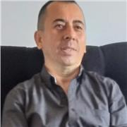 Profesor de tecnología e informática ofrece clases en línea